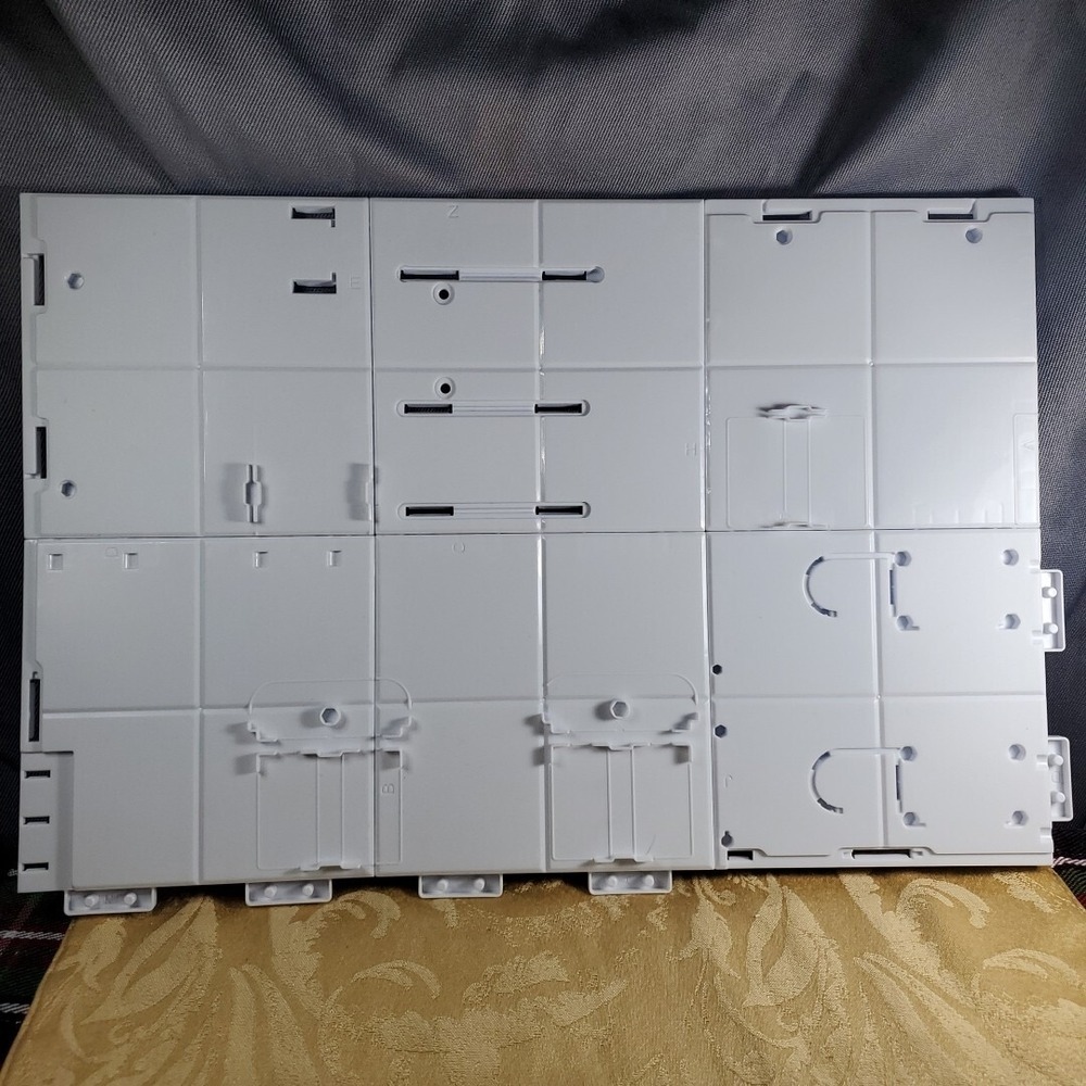 Zuru Mini Brands Toys Shopping Grocery Store Floor Tiles 6-Piece Set Collectible